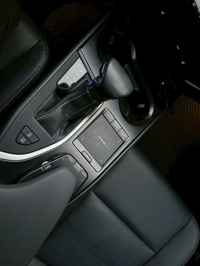 LEXUS凌志 UX200  第10張相片