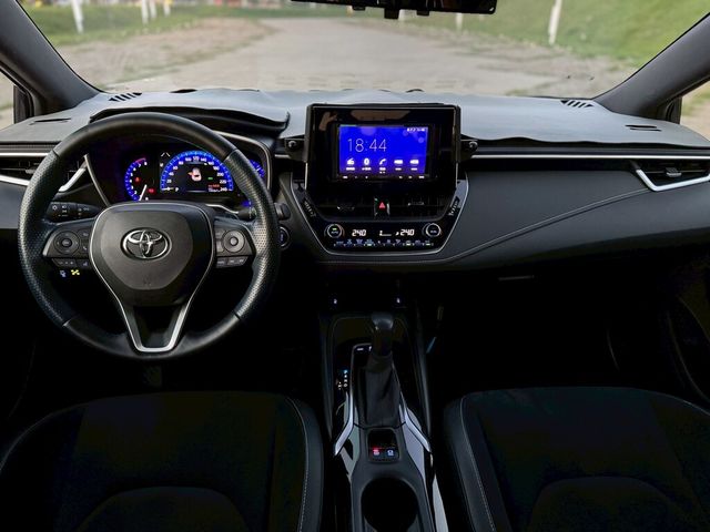 TOYOTA豐田 AURIS  第5張相片