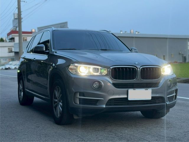 BMW寶馬 X5 XDRIVE25D  第2張相片