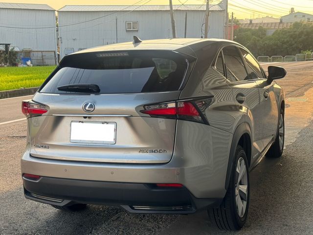 LEXUS凌志 NX300H  第4張相片