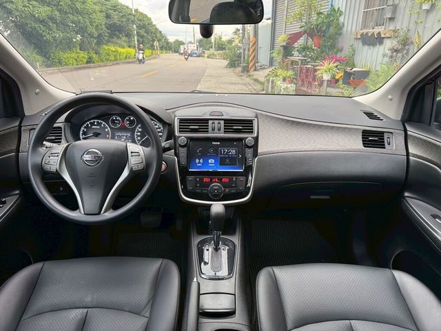 NISSAN日產 TIIDA  第5張相片