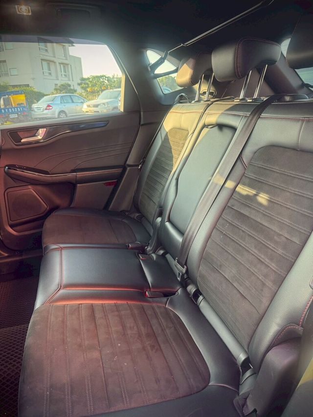 FORD福特 KUGA  第7張相片