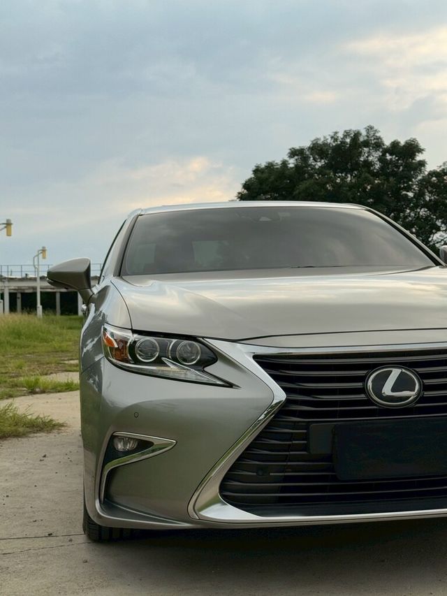 LEXUS凌志 ES200  第5張相片