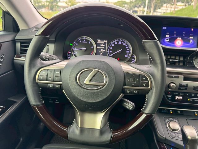 LEXUS凌志 ES200  第12張相片