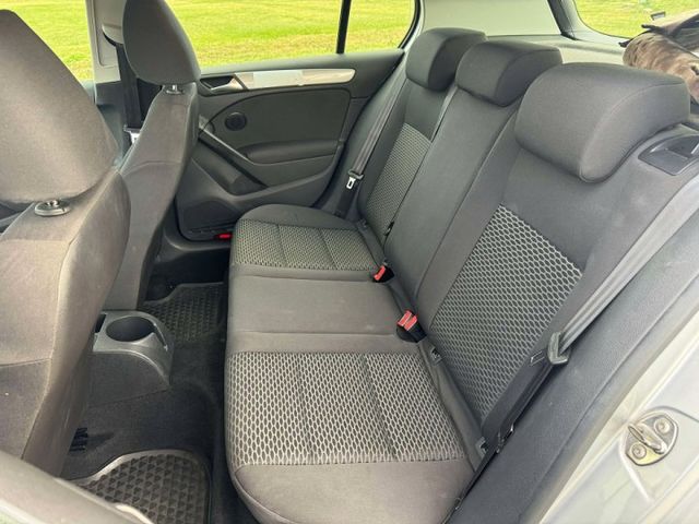 進口代步車 GOLF 1.6 全車原版件 全新天棚 冷氣、變速箱已整理 全車無待修 回去加油即可上路!!  第7張相片