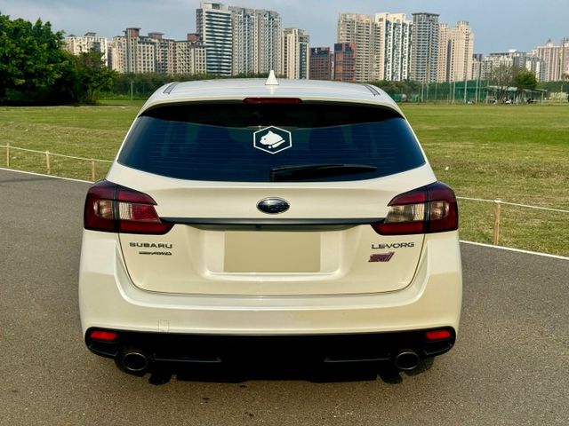 1.6T【GT-S頂級版】 全車原版件! 僅跑8萬 四輪傳動 電動加熱座椅 換檔撥片 盲點偵測  第3張相片
