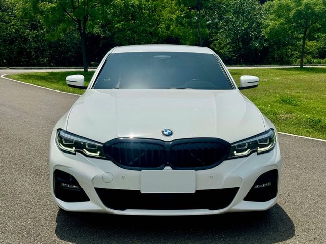 首發版大滿配! G20 320i 全車原鈑件 5AU智慧跟車 360環景 HUD抬顯 全數位儀表 腳踢電動尾門  第2張相片