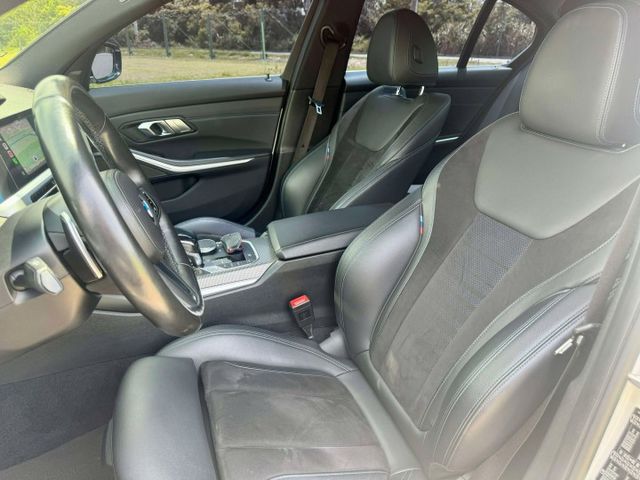 首發版大滿配! G20 320i 全車原鈑件 5AU智慧跟車 360環景 HUD抬顯 全數位儀表 腳踢電動尾門  第9張相片
