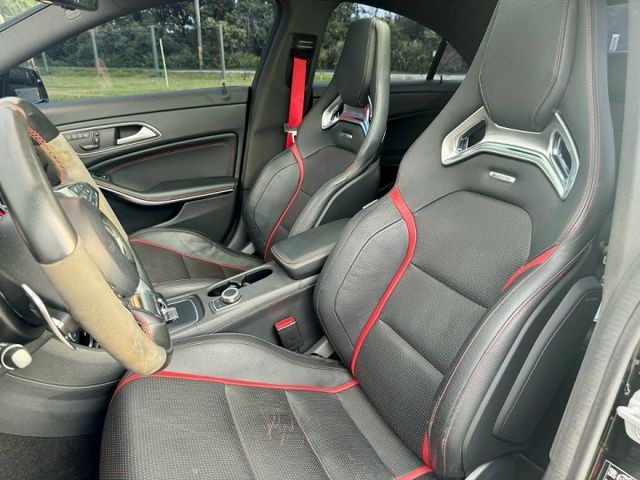滿配! CLA45 4Matic 全車原版件 僅跑10萬 蝴蝶賽車座椅 IKEY摸門解鎖 全景大天窗 頻果樹排檔頭  第6張相片