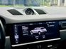 Caynne Coupe 3.0T 底色白 全車原版件 僅跑6萬公里 IKEY摸門 跑車計時套件 跑車排氣管 全景天窗  第9張縮圖