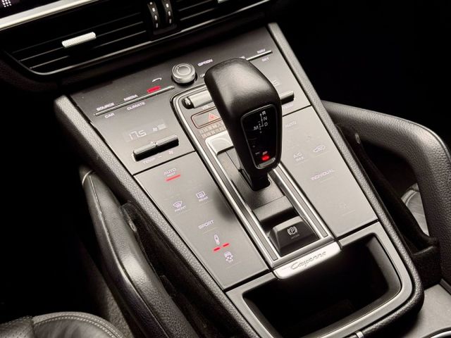 Caynne Coupe 3.0T 底色白 全車原版件 僅跑6萬公里 IKEY摸門 跑車計時套件 跑車排氣管 全景天窗  第10張相片