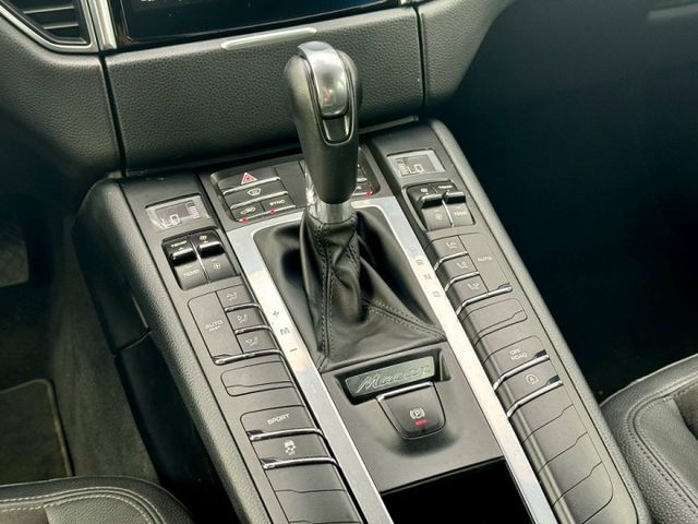 Macan 2.0T 237匹 全車原版件 IKEY摸門解鎖、換檔撥片、電子手煞、大螢幕安卓機、電動尾門  第7張相片