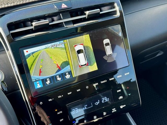 一手準新車【GLT-B 汽油版】僅跑1.5萬!! 新車保固中 全車原鈑原漆 全景天窗 ACC自動跟車 360環景  第15張相片