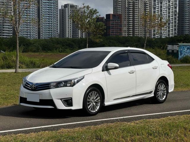 【稀有SAFTY+版本】全車原鈑件 認證車 I-KEY免鑰匙 恆溫空調 電折後視鏡 空決送大螢幕安卓機!!  第1張相片