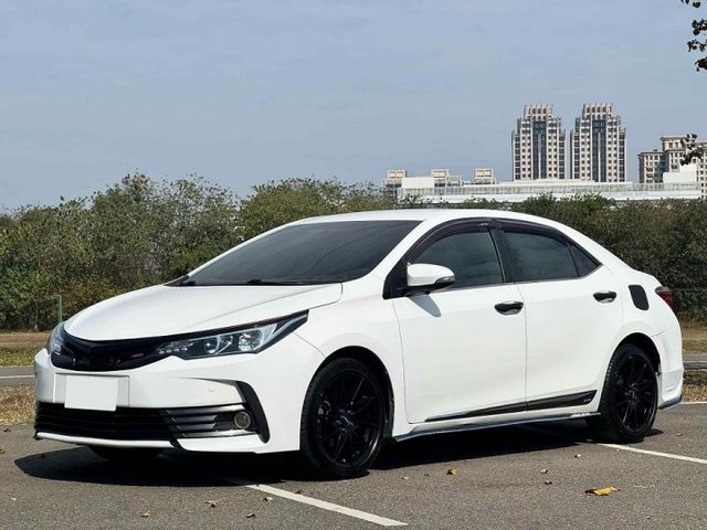 【11.5代 ALTIS 豪華版】僅跑8萬公里 鑑定認證車 升級鋁圈 360環景系統 大螢幕安卓機 IKEY免鑰匙  第1張相片