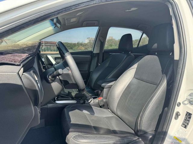 【11.5代 ALTIS 豪華版】僅跑8萬公里 鑑定認證車 升級鋁圈 360環景系統 大螢幕安卓機 IKEY免鑰匙  第5張相片