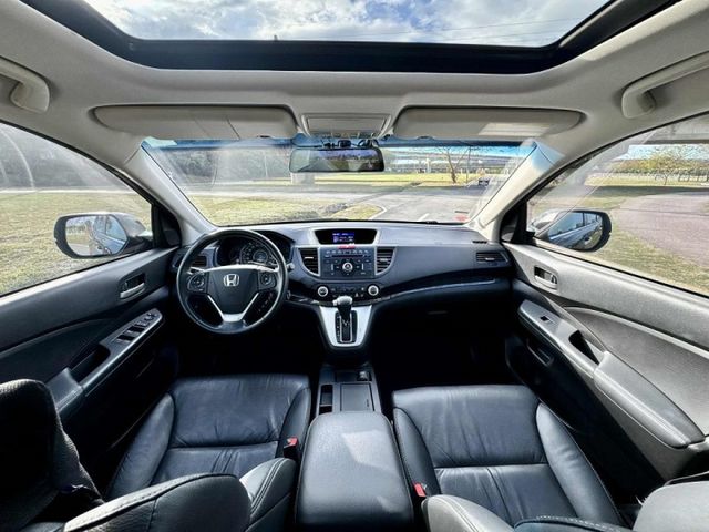 【CR-V。VTI-S頂級版】2.4大馬力 低稅金 全車原鈑件 換檔撥片 電動天窗 CP值最高大休旅!  第5張相片