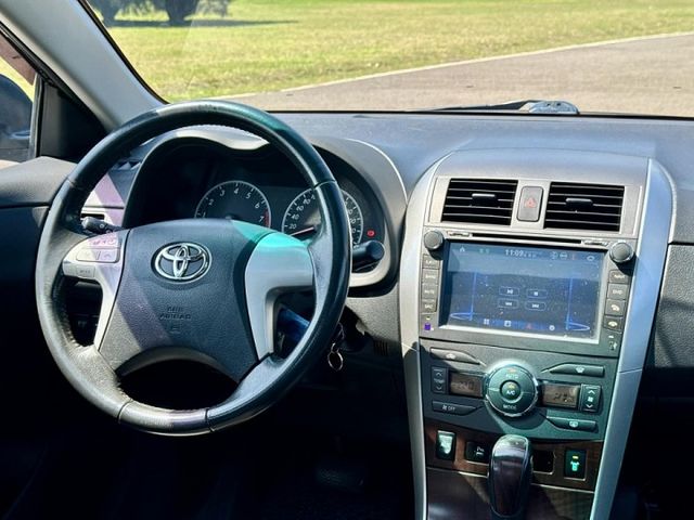 【2012 ALTIS E經典版 】優質代步車 氣氛極佳 全車原鈑件 電動天窗 恆溫空調 藍芽多媒體影音  第5張相片