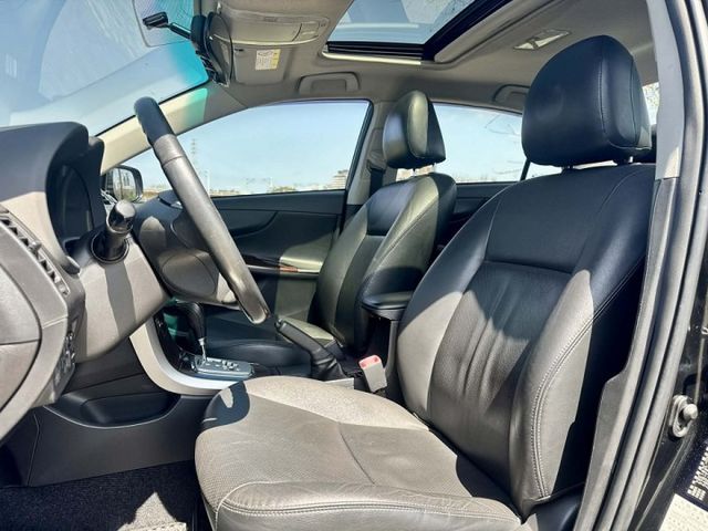 【2012 ALTIS E經典版 】優質代步車 氣氛極佳 全車原鈑件 電動天窗 恆溫空調 藍芽多媒體影音  第6張相片