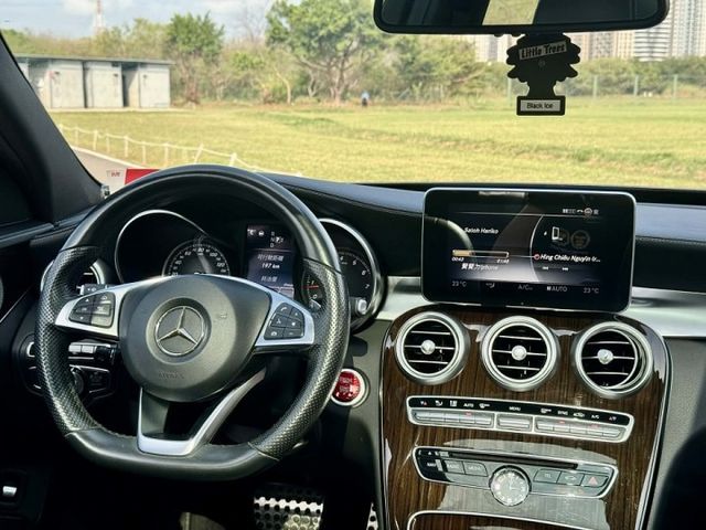 【C300 AMG 4MATIC】全車原鈑件 四鍵大滿配! 23P自動跟車 全景天窗 柏林之音 冷熱通風座椅 香氛套件  第9張相片