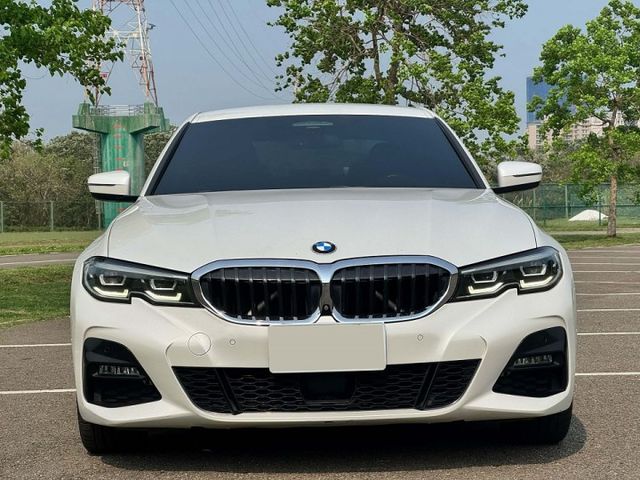 首發大滿配!【G20 320i M-Sport】全車原鈑件 H/K環繞音響 HUD抬顯 5AU自動跟車 中尾段閥門  第3張相片