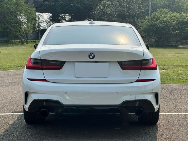 首發大滿配!【G20 320i M-Sport】全車原鈑件 H/K環繞音響 HUD抬顯 5AU自動跟車 中尾段閥門  第4張相片