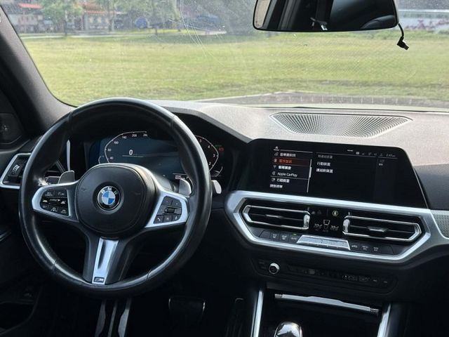 首發大滿配!【G20 320i M-Sport】全車原鈑件 H/K環繞音響 HUD抬顯 5AU自動跟車 中尾段閥門  第10張相片