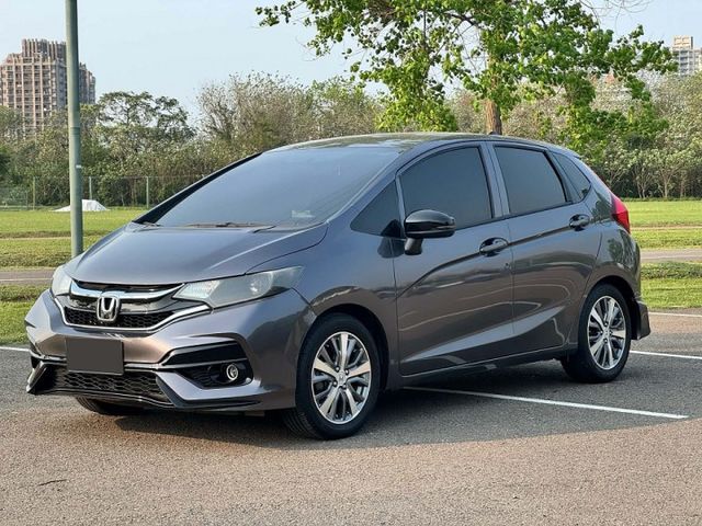 【FIT VTi-S】認證車 極佳氣氛 全車無限大包、側裙 CarPlay安卓機 方向盤快控鍵 換檔撥片 倒車顯影  第1張相片