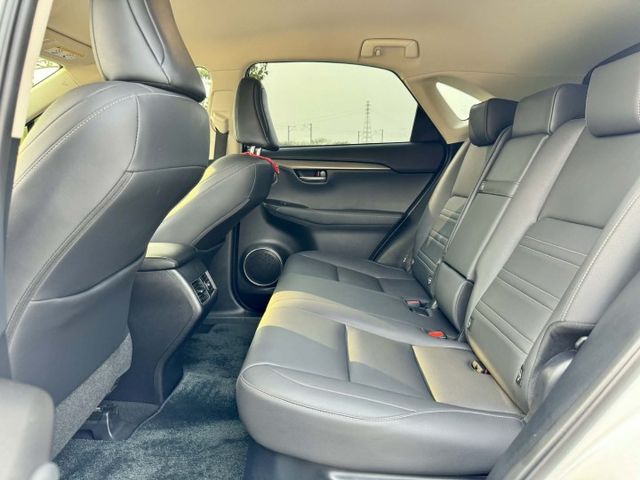 挑戰市場最美!【2021 NX 200 菁英PLUS版】僅跑3萬公里 全車原鈑原漆 ACC自動跟車 360環景  第6張相片