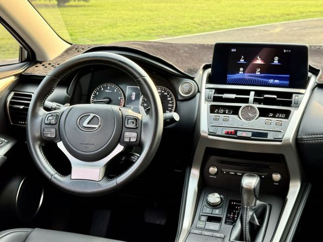 挑戰市場最美!【2021 NX 200 菁英PLUS版】僅跑3萬公里 全車原鈑原漆 ACC自動跟車 360環景  第7張相片