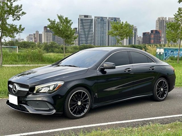 【Benz CLA250 AMG 4Matic】全車原版件 僅跑9萬 全景天窗 雙前加熱座椅 AMG運動套件  第1張相片