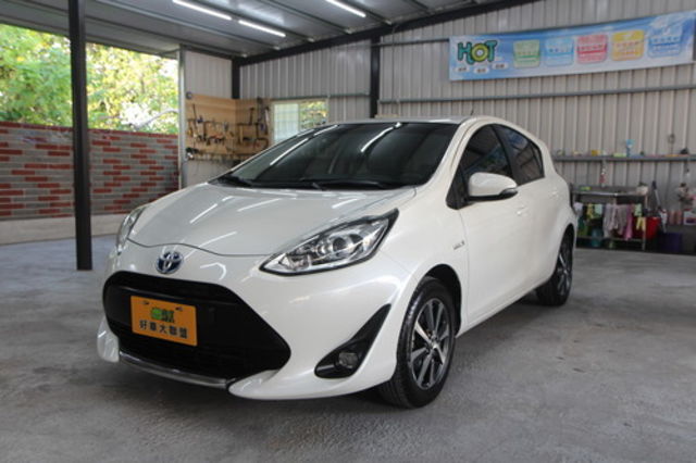 TOYOTA豐田 PRIUS C  第1張相片