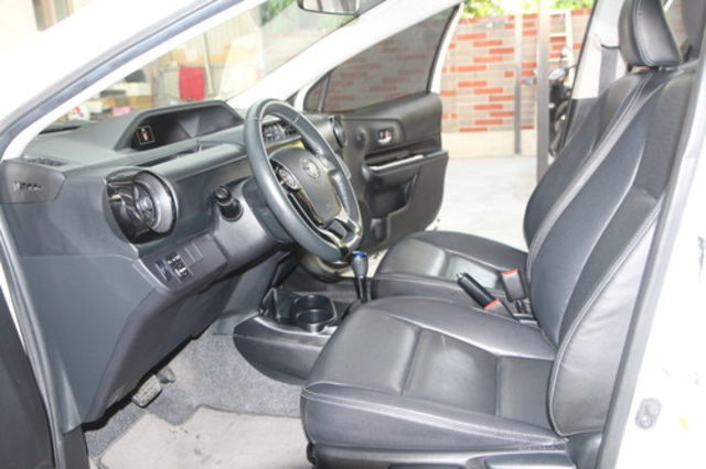 TOYOTA豐田 PRIUS C  第7張相片