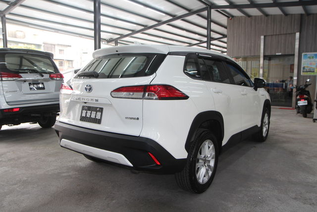 TOYOTA豐田 COROLLA CROSS HYBRID  第2張相片