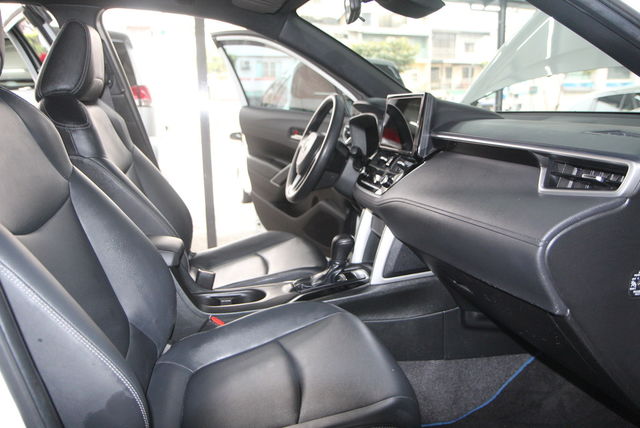 TOYOTA豐田 COROLLA CROSS HYBRID  第8張相片