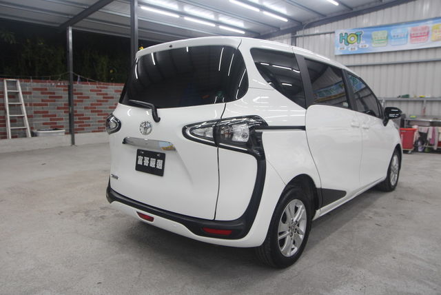 TOYOTA豐田 SIENTA  第3張相片