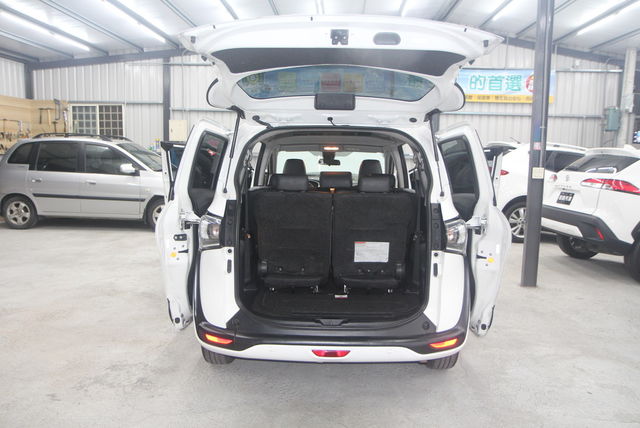 TOYOTA豐田 SIENTA  第17張相片