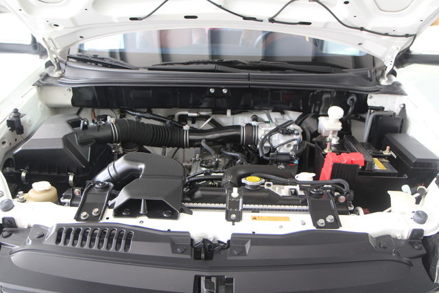 MITSUBISHI三菱 ZINGER  第6張相片