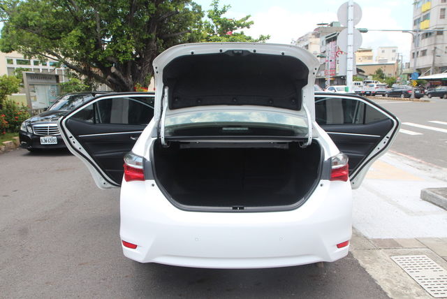 TOYOTA豐田 ALTIS  第10張相片