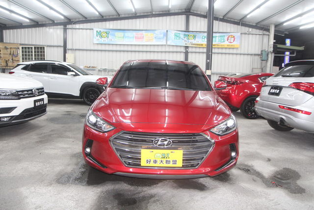 HYUNDAI現代 ELANTRA  第3張相片