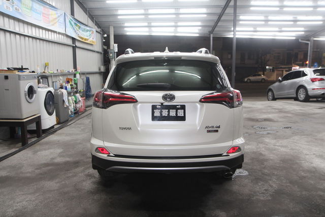 TOYOTA豐田 RAV4  第4張相片