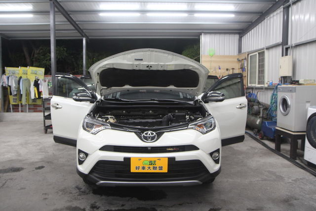 TOYOTA豐田 RAV4  第10張相片