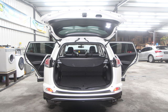 TOYOTA豐田 RAV4  第11張相片
