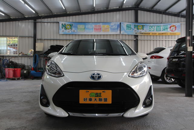 TOYOTA豐田 PRIUS C  第3張相片
