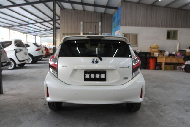 TOYOTA豐田 PRIUS C  第4張相片