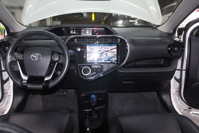 TOYOTA豐田 PRIUS C  第5張相片