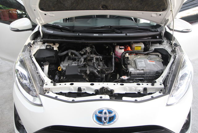 TOYOTA豐田 PRIUS C  第6張相片