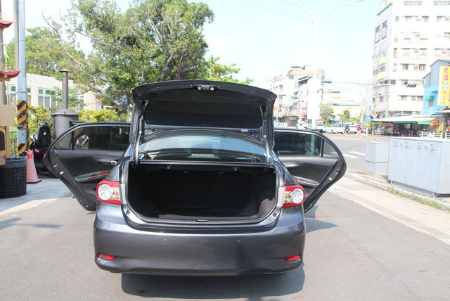 TOYOTA豐田 ALTIS  第10張相片