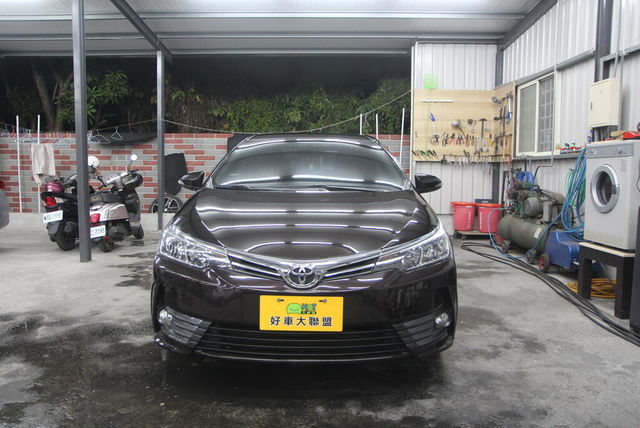 TOYOTA豐田 ALTIS  第3張相片