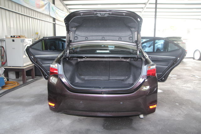 TOYOTA豐田 ALTIS  第8張相片